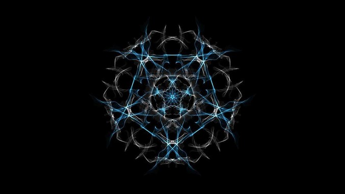 我爸讽刺我，写个破代码一年才十几万，他在工地带50个人，让我回去跟他干，写代码没出路，我该怎么选择？